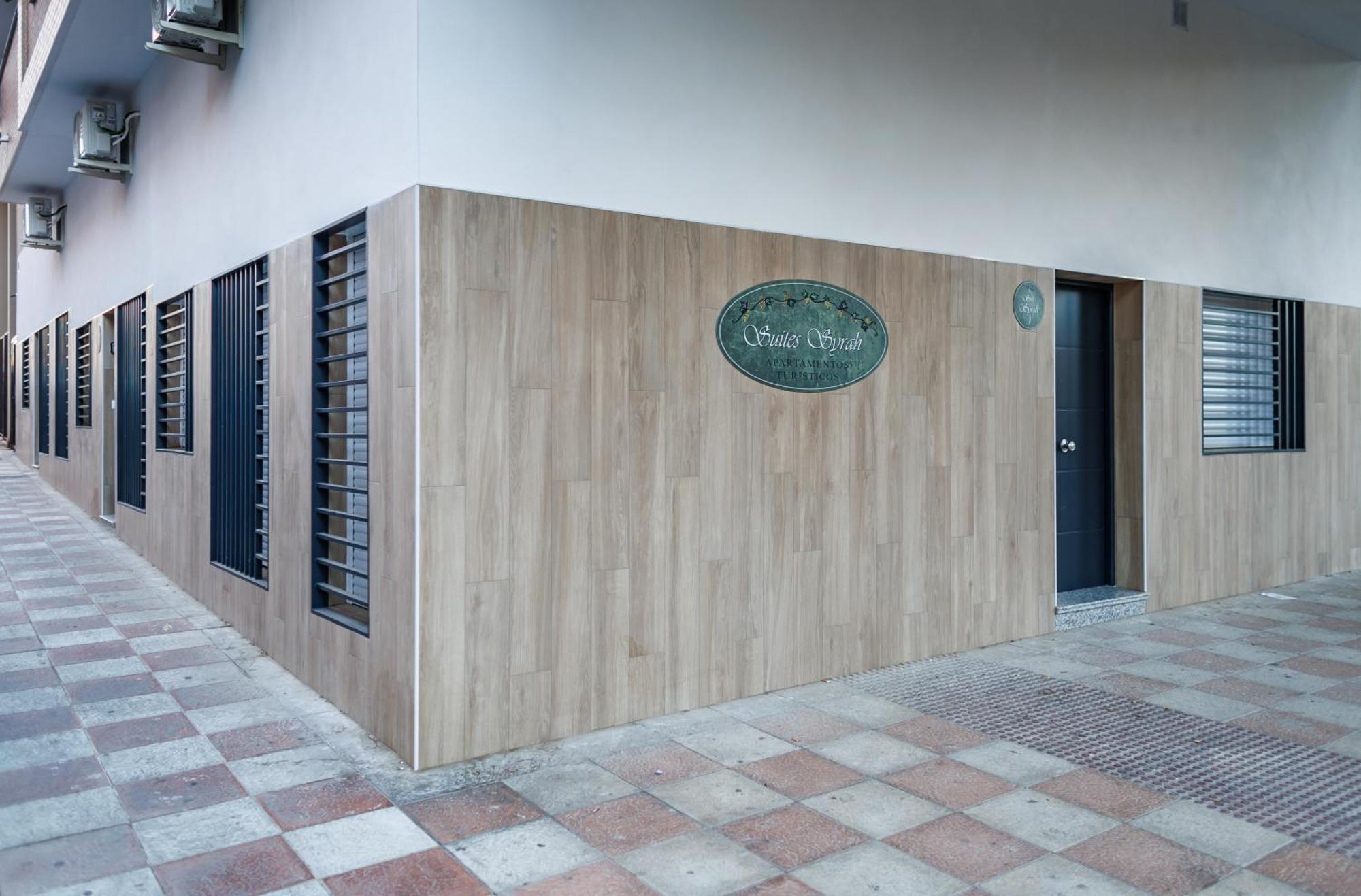 Apartamentos Luxury Suites Syrah Almendralejo Exteriör bild